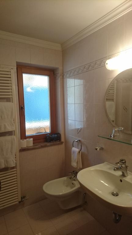 Residence Ploner San Cassiano  Bilik gambar