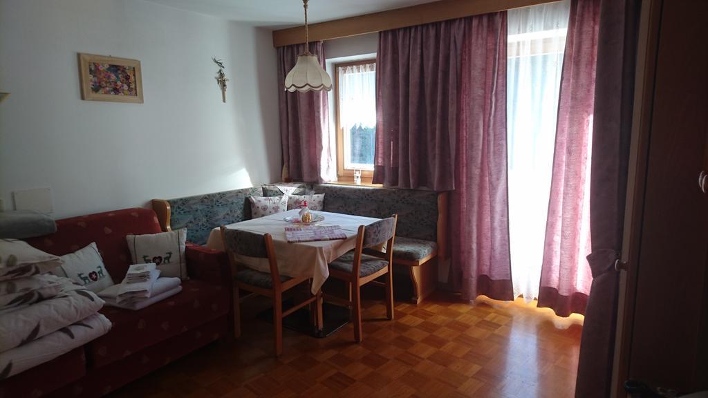 Residence Ploner San Cassiano  Bilik gambar