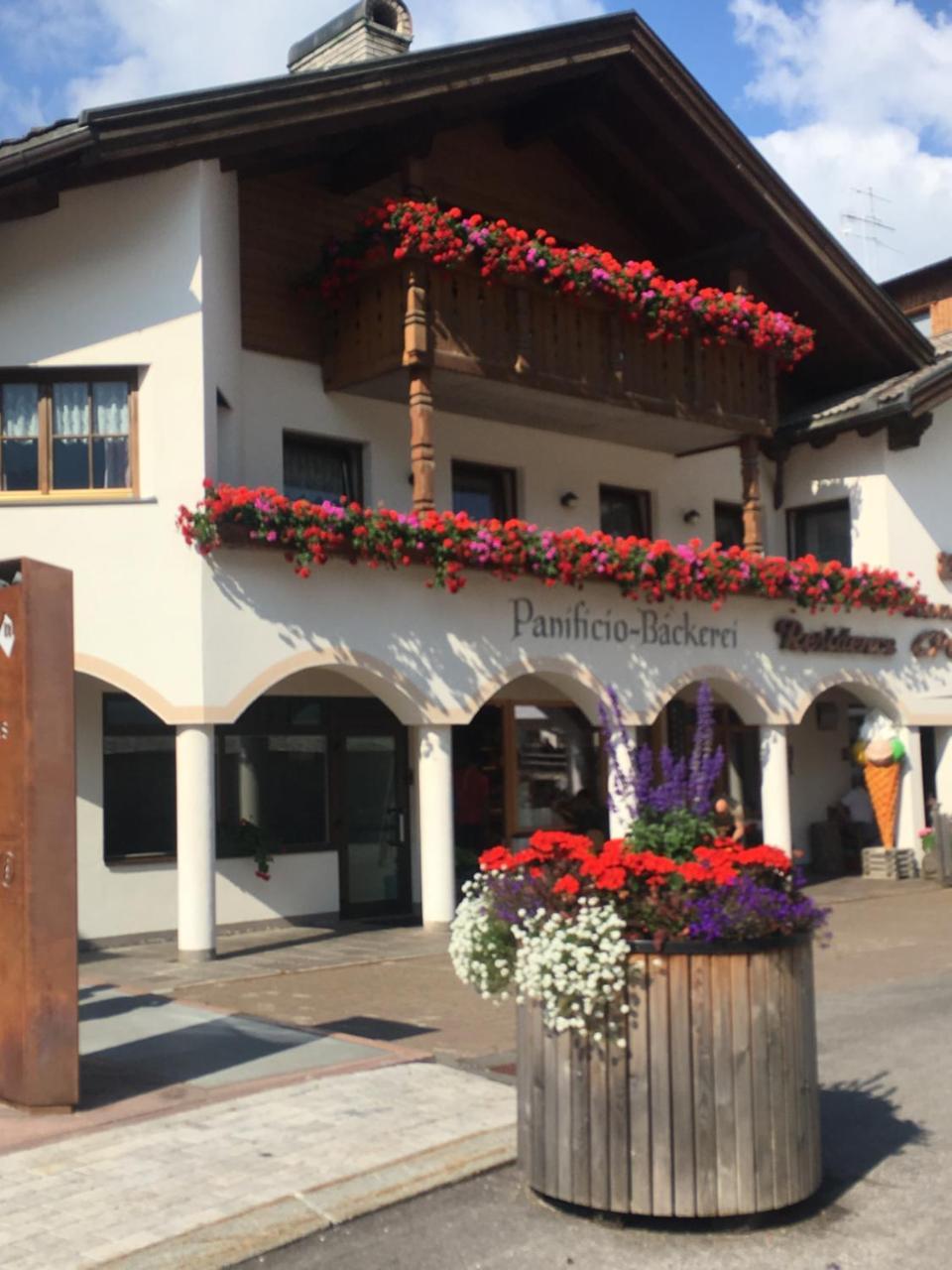 Residence Ploner San Cassiano  Luaran gambar