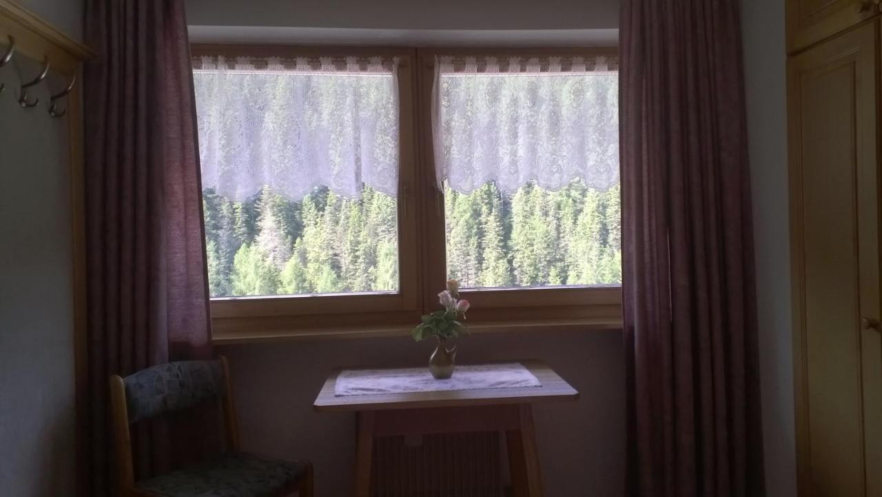 Residence Ploner San Cassiano  Bilik gambar